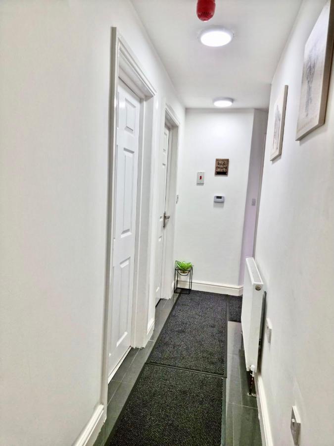 Cosy 3 Bed Apartment Near Birmingham Airport & Nec Perfect For Groups & Contractors! Dış mekan fotoğraf