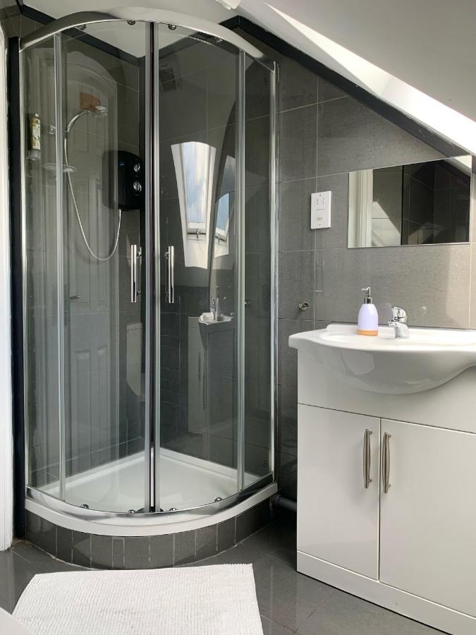 Cosy 3 Bed Apartment Near Birmingham Airport & Nec Perfect For Groups & Contractors! Dış mekan fotoğraf
