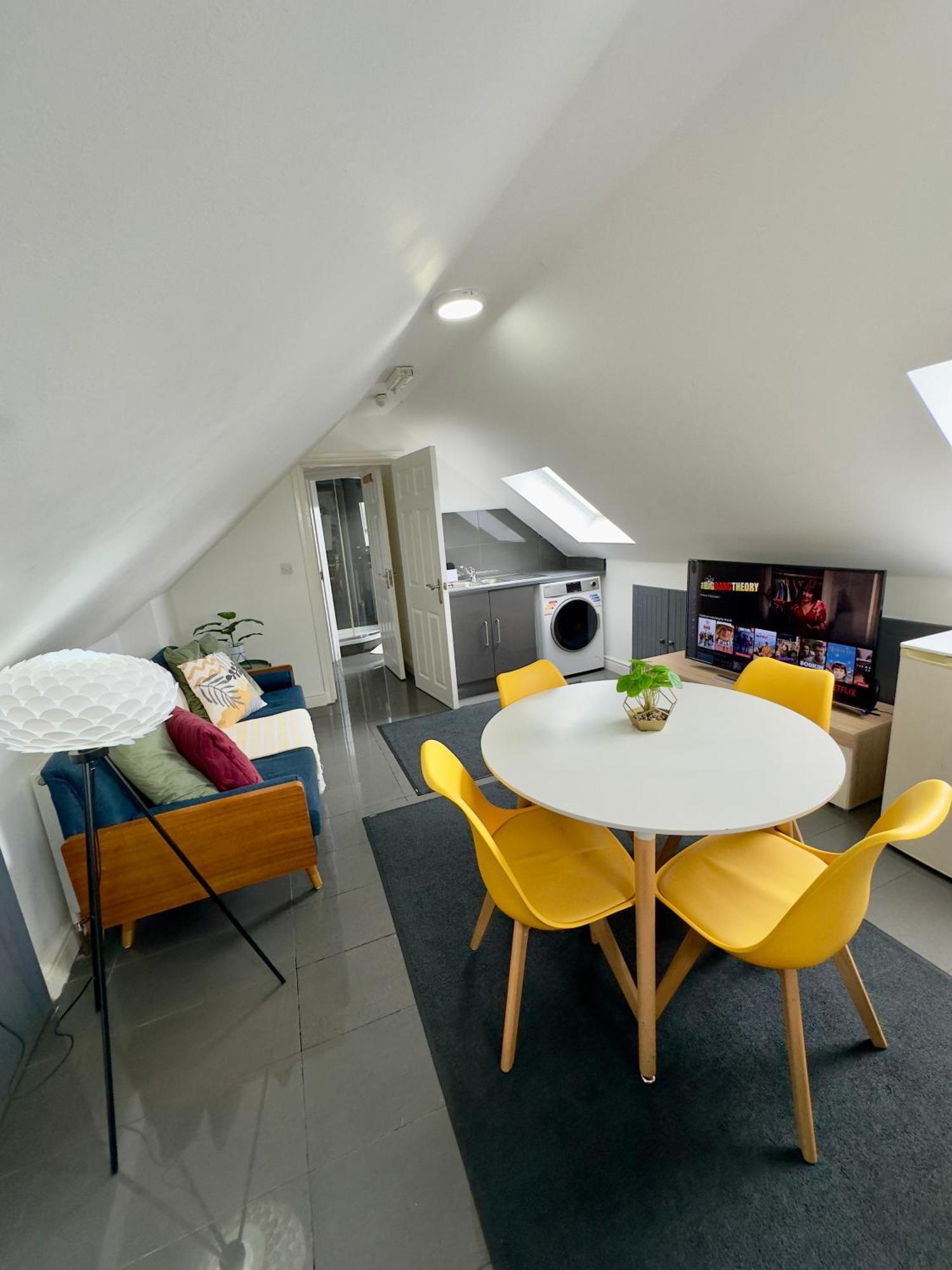 Cosy 3 Bed Apartment Near Birmingham Airport & Nec Perfect For Groups & Contractors! Dış mekan fotoğraf